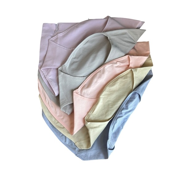 Yummie 5-PK Seamless Briefs Panties - Picture 3 of 6